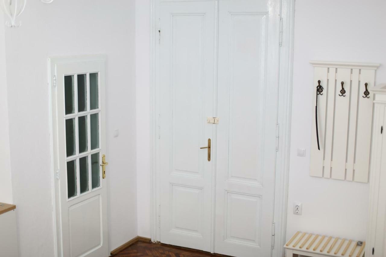 Schick Apartment Sibiu Exterior photo