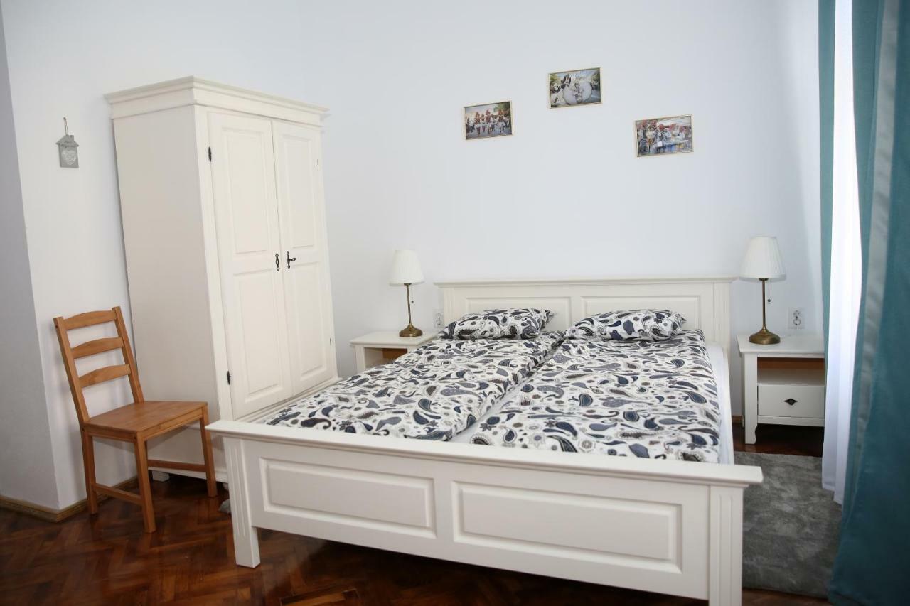 Schick Apartment Sibiu Exterior photo