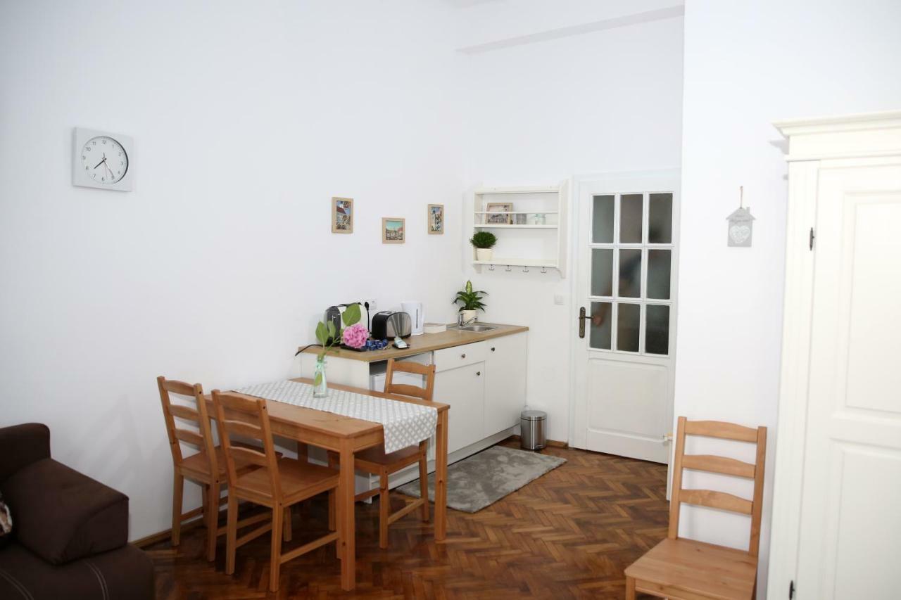 Schick Apartment Sibiu Exterior photo