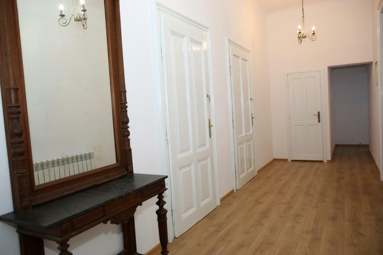 Schick Apartment Sibiu Exterior photo